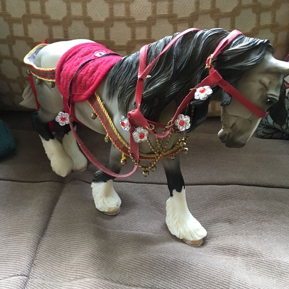 Breyer Christmas Horse 2007